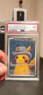 PSA 9 Pokemon x Van Gogh Pikachu with Grey Felt Hat #085, Hobby en Vrije tijd, Verzamelkaartspellen | Pokémon, Nieuw, Ophalen of Verzenden