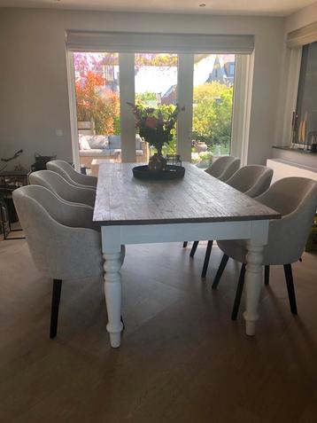 Eettafel 220 x 100 cm beschikbaar voor biedingen