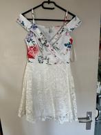 Bodyflirt kort wit jurkje gekleurde bloemen en kant maat S, Wit, Ophalen of Verzenden, Zo goed als nieuw, Maat 36 (S)
