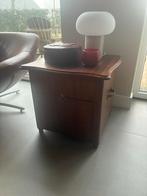 Antieke Po kast nachtkastje Simonis Den Haag, Ophalen