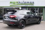 Maserati Levante 3.0 V6 AWD GranSport / PANODAK / HARMAN KAR, 12 maanden, Gebruikt, 2084 kg, Zwart