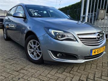 Opel Insignia Sports Tourer 1.4 T EcoFLEX Edition Navi/Clima beschikbaar voor biedingen