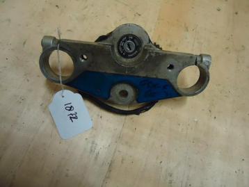 GSX600F 1988 - 1997 Suzuki Kroonplaat D1-18020 beschikbaar voor biedingen