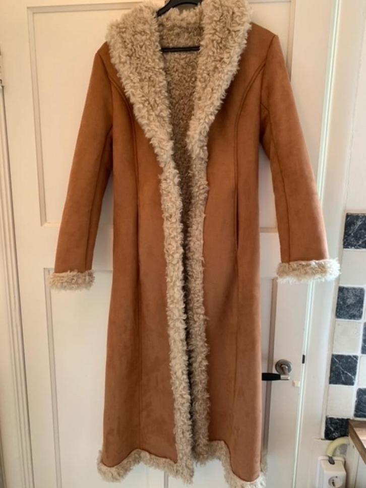 Te Koop: Nieuwe zeer warme bruine bontjas 70ties look mt XS, Kleding | Dames, Jassen | Winter, Nieuw, Maat 34 (XS) of kleiner