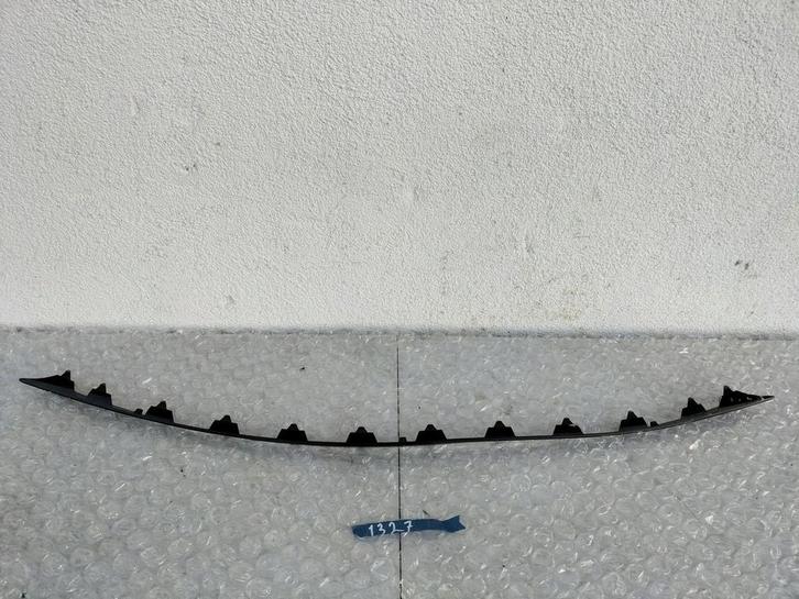 MERCEDES W211 AVANTGARDE VOORBUMPER SIERSTRIP1327, Auto-onderdelen, Carrosserie en Plaatwerk, Bumper, Mercedes-Benz, Voor, Gebruikt