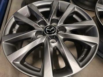 Prachtige velgen voor Mazda 3 met winterbanden
16inch beschikbaar voor biedingen