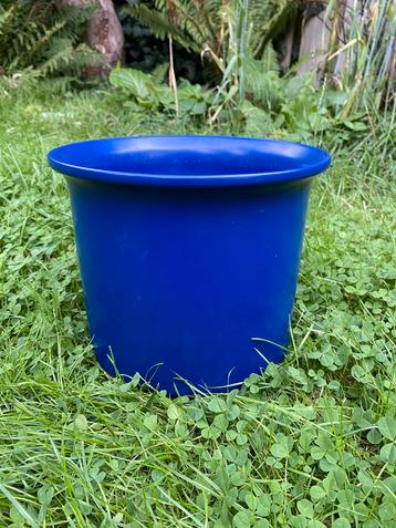 Grote donkerblauwe bloempot, aardewerk, made in Germany beschikbaar voor biedingen