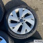 Vw Golf 8 Pirelli Sottozero 3 205/50/R17 93H, Auto-onderdelen, Banden en Velgen, Gebruikt, Banden en Velgen, 17 inch, Personenwagen