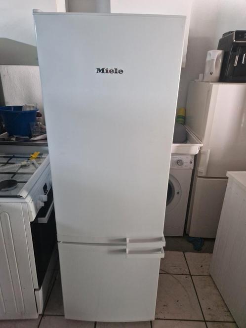 Miele koelkast 160x55x62 cm z.g.a.n. (vaste prijs €230,-), Huis en Inrichting, Keuken | Keukenbenodigdheden, Zo goed als nieuw