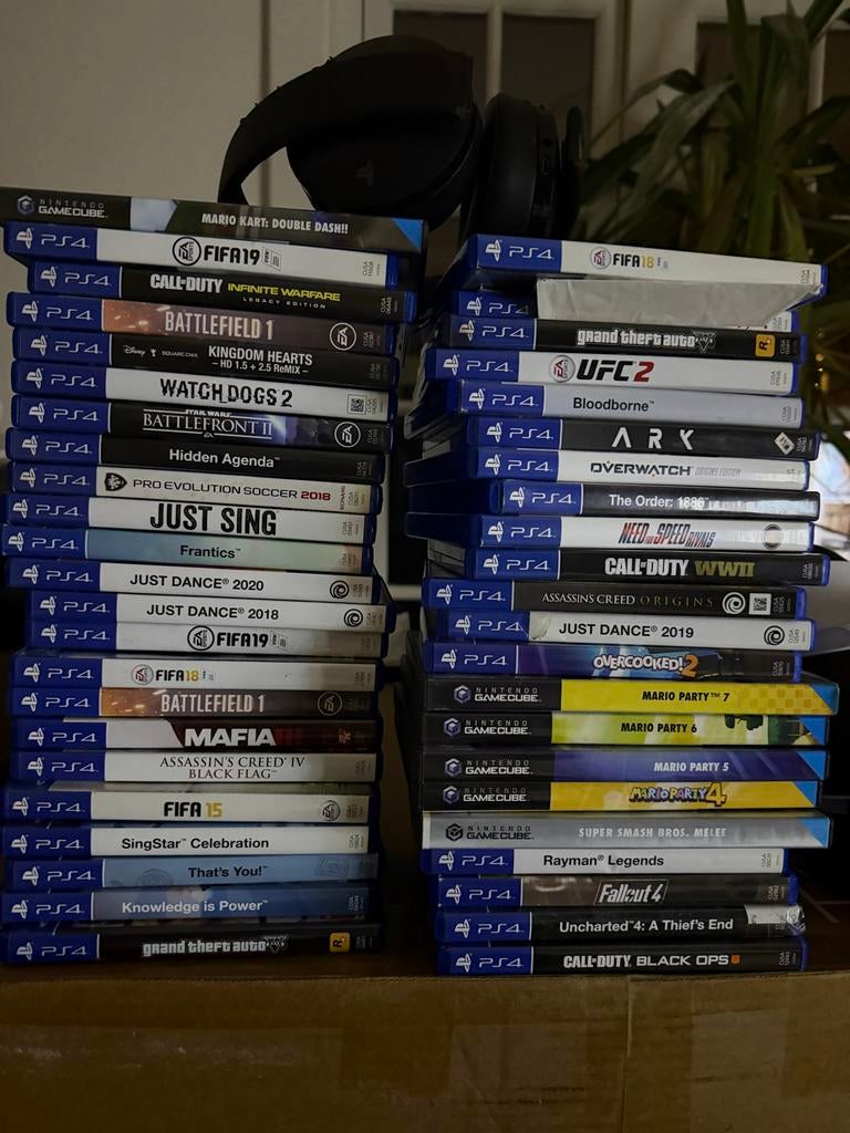 PlayStation 4 Pro Bundle + VR - 50+ Games & 5 Controllers, Spelcomputers en Games, Spelcomputers | Sony PlayStation 4, Ophalen