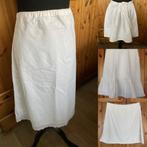 Vintage / 7 Oude onderrokken / 6x wit - 2x zwart - 1x blauw, Vintage, Ophalen of Verzenden, Overige typen