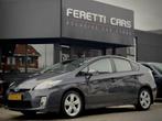 Toyota Prius 1.8 ASPIRATION AUT NAVI AIRCO HEAD-UPP LED LMV, Auto's, Toyota, Gebruikt, 4 cilinders, Alcantara, Origineel Nederlands