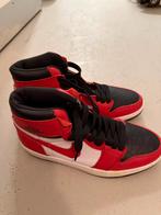 1:1Air Jordan 1 Hoge Sneakers Rood/Zwart, Kleding | Dames, Schoenen, Ophalen of Verzenden, Gedragen, Rood, Sneakers of Gympen