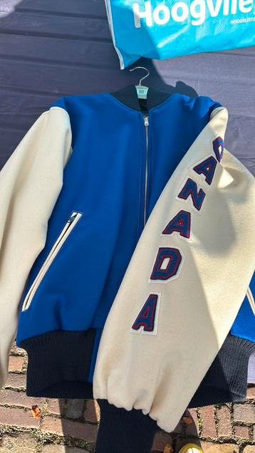 Canada jas blauw/ wit jas maat S/M/L beschikbaar voor biedingen