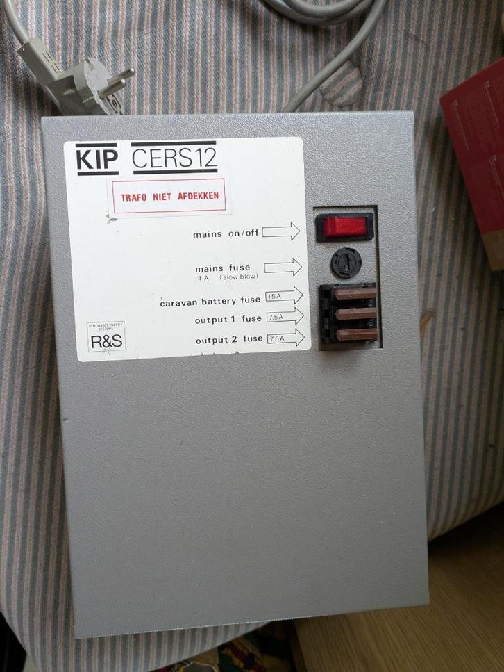 Kip Cers12 zonneregelaar, Caravans en Kamperen, Caravan accessoires, Gebruikt, Ophalen