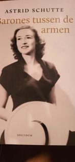 Barones tussen de armen., Ophalen of Verzenden, Zo goed als nieuw