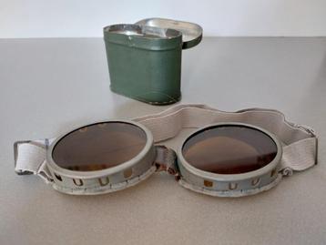 WW2 British Dispatch Riders Goggles Leger motorbril in blik beschikbaar voor biedingen