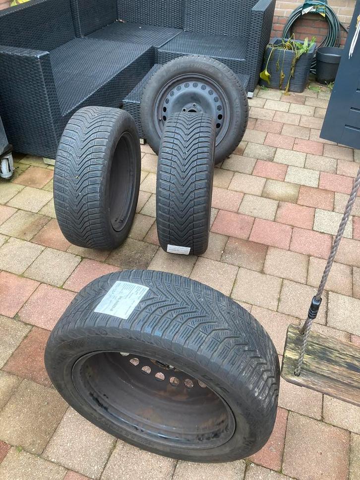 Te koop vier velgen met banden van Vredestein, Auto-onderdelen, Banden en Velgen, Banden en Velgen, Winterbanden, 16 inch, 205 mm
