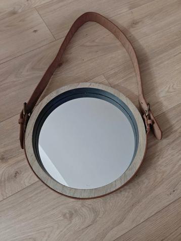 Ronde spiegel met leren riem 30cm beschikbaar voor biedingen