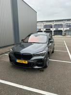 BMW X1 Xdrive20i 178pk Aut 2021 Grijs, Auto's, Automaat, 1998 cc, 4 cilinders, 2000 kg