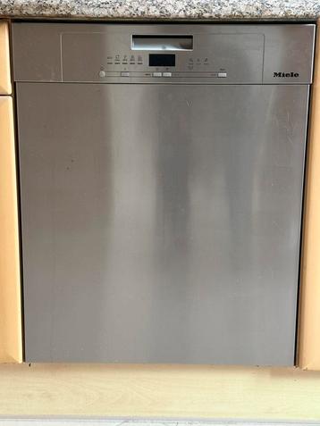 Miele G 5132 SCU CleanSteel Vaatwasser beschikbaar voor biedingen