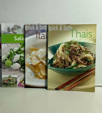 3 kookboekjes salades, Italiaans en Thais beschikbaar voor biedingen