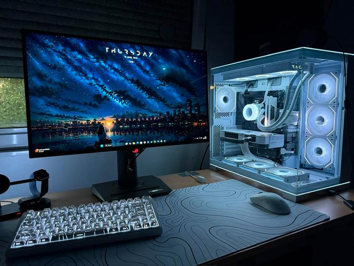 PC Wit set up, Computers en Software, Desktop Pc's, Zo goed als nieuw, 4 Ghz of meer, SSD, Ophalen