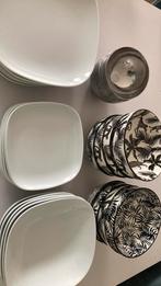 Servies (19 borden en 13 kommen) wit, met dieren, Ophalen of Verzenden, Zo goed als nieuw, Overige stijlen, Bord(en)