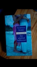 Nicholas Sparks - Een stralend liefdesvuur, Ophalen of Verzenden, Zo goed als nieuw, Nicholas Sparks