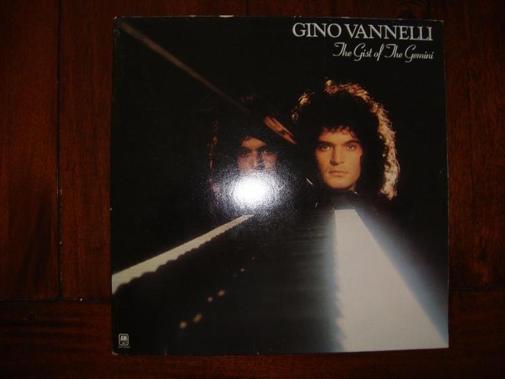 LP Gino Vanelli / Powerful people (1974)), Cd's en Dvd's, Vinyl | Pop, Gebruikt, 1960 tot 1980, 12 inch, Ophalen of Verzenden