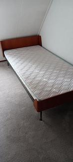 Goed LEDIKANT + (nieuw) MATRAS, Ophalen, 100 cm, Eenpersoons, Zo goed als nieuw