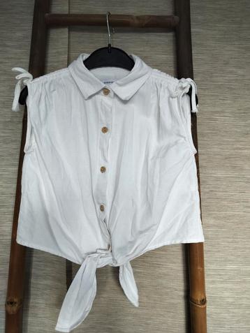4 T-shirts/Tops maat 128 beschikbaar voor biedingen