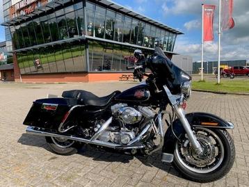 Harley-Davidson FLHTI ELECTRA GLIDE STANDARD (bj 2004) beschikbaar voor biedingen