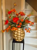 Turtle vaas met schitterend boeket zijde bloemen oranje tint, Huis en Inrichting, Woonaccessoires | Kunstplanten en Kunstbloemen