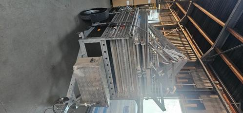 Aanhanger met steiger met RSS, Doe-het-zelf en Verbouw, Steigers, Zo goed als nieuw, Rolsteiger of Kamersteiger, 5 meter of hoger