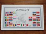 Schilderij met geborduurde Europese vlaggen.Vintage, Antiek en Kunst, Ophalen of Verzenden