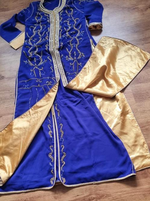 Caftan takchita, Kleding | Dames, Gelegenheidskleding, Zo goed als nieuw, Overige typen, Maat 42/44 (L), Paars, Ophalen of Verzenden