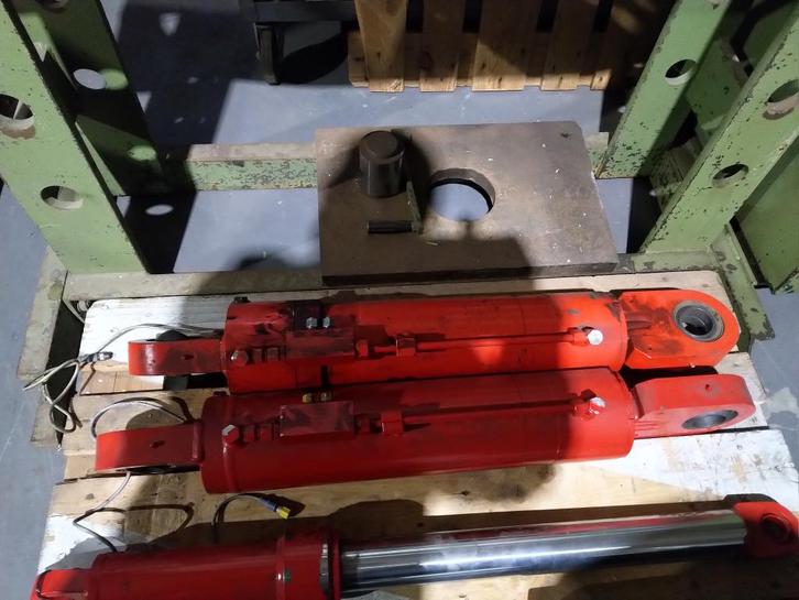 Hydraulische cilinders, Doe-het-zelf en Verbouw, Gereedschap | Machine-onderdelen en Toebehoren