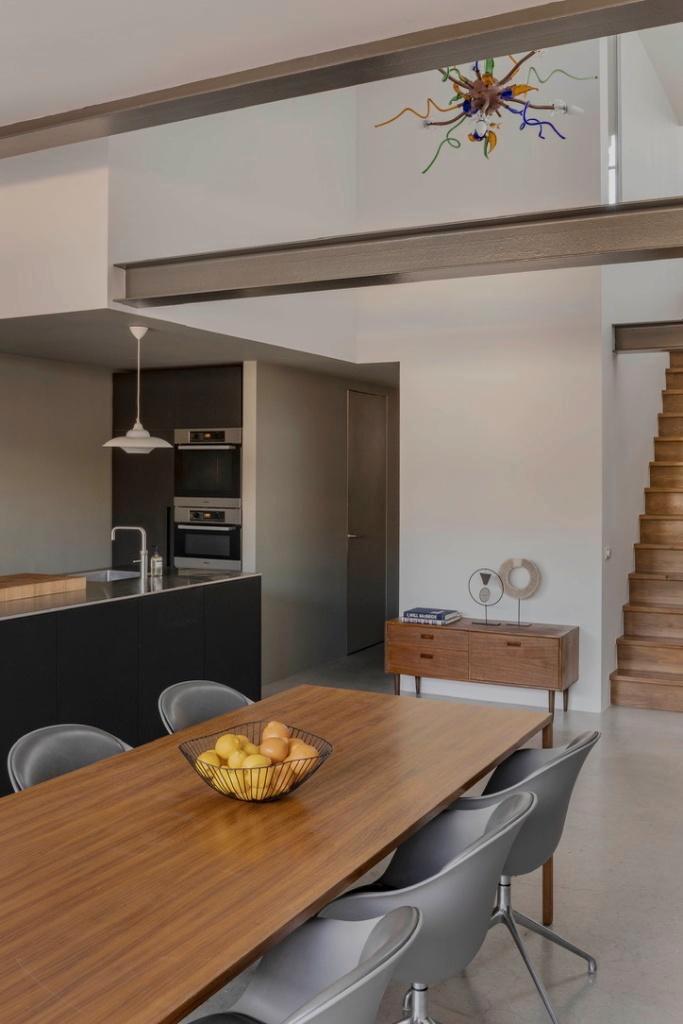 Kuipstoelen BoConcept, Huis en Inrichting, Stoelen, Gebruikt, Vijf, Zes of meer stoelen, Leer, Metaal, Grijs, Ophalen