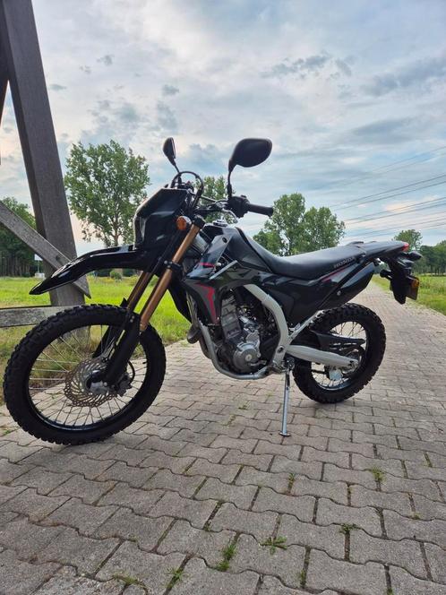Honda crf 250l, Motoren, Motoren | Honda, Particulier, Enduro, 12 t/m 35 kW, 1 cilinder, Minimaal motorrijbewijs A2, ABS, Ophalen