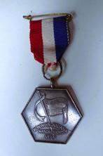 Medaille Koningin Juliana wandeltocht Velp, Postzegels en Munten, Penningen en Medailles, Verzenden, Overige materialen, Nederland