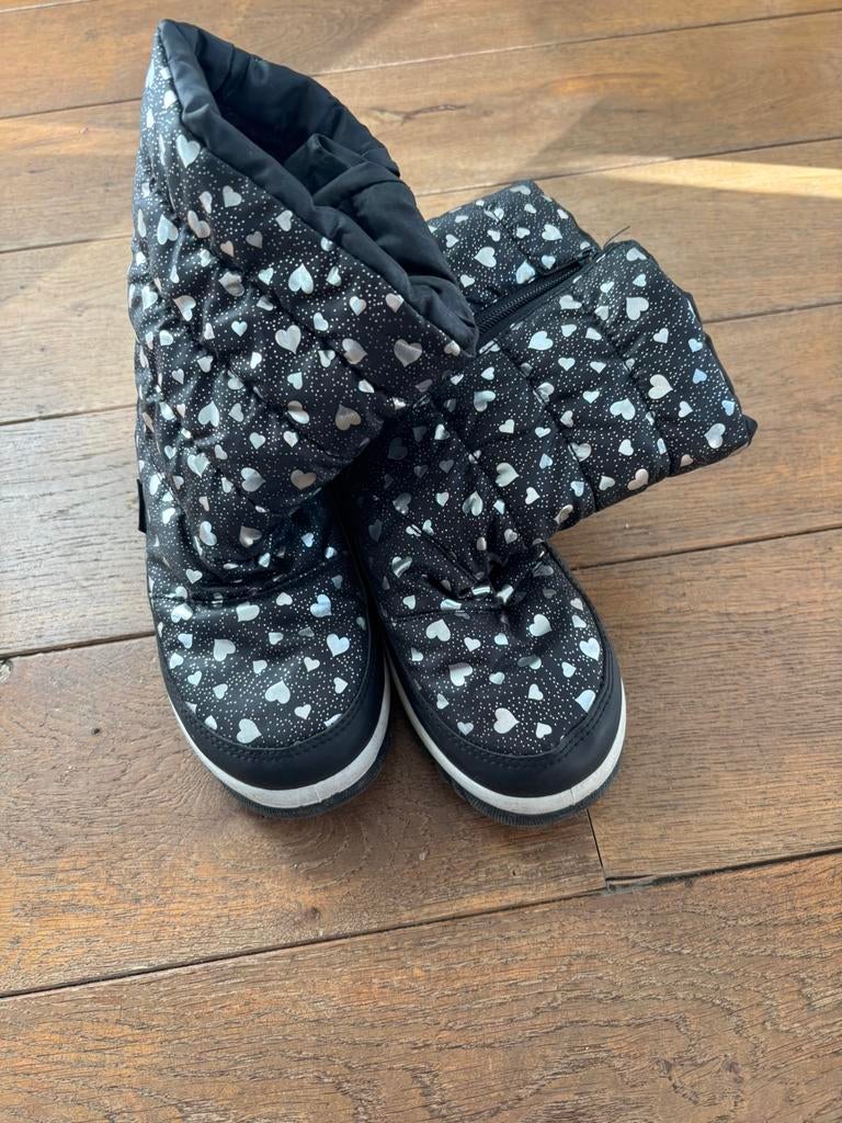 Snowboots cortina maat 35, Kinderen en Baby's, Ophalen of Verzenden, Zo goed als nieuw, Meisje, Laarzen