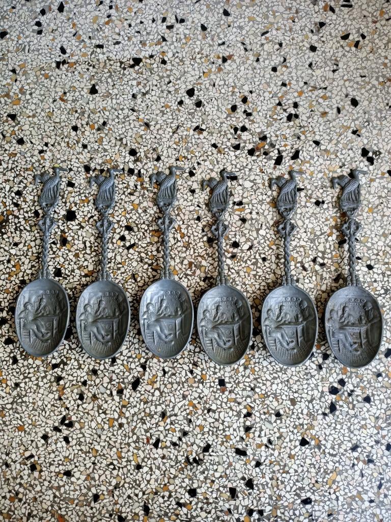 Zes oude tinnen lepels gemerkt met een engeltje., Antiek en Kunst, Antiek | Tin, Ophalen of Verzenden