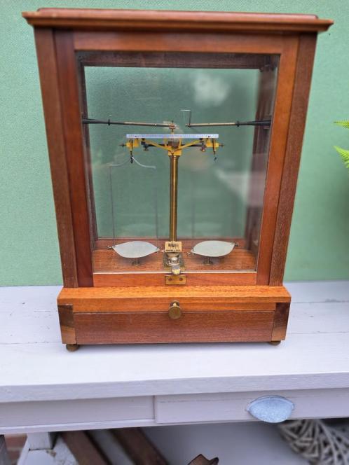Oude apothekers weegschaal, Antiek en Kunst, Antiek | Gereedschap en Instrumenten, Ophalen