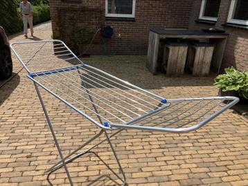 Opklapbaar droogrekje gemakkelijk op de camping beschikbaar voor biedingen