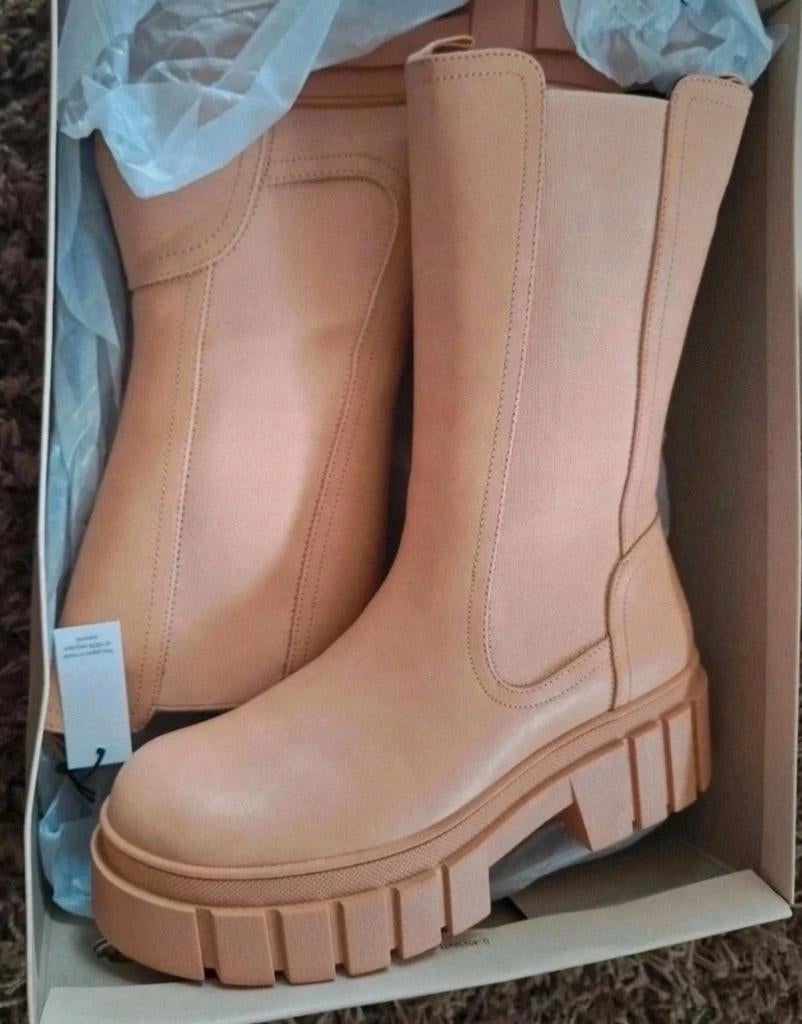 Laarzen nieuw maat 39, Kleding | Dames, Schoenen, Ophalen of Verzenden