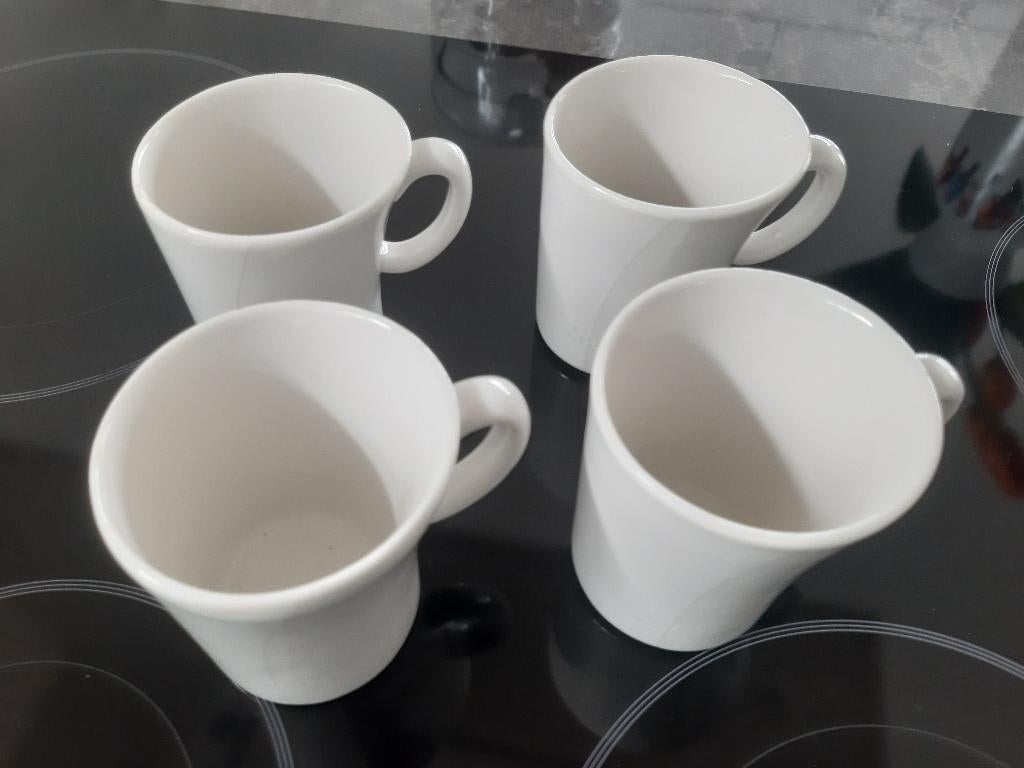 4 stuks - Senseo mokken, Ophalen, Zo goed als nieuw, Overige stijlen, Kop(pen) en/of Schotel(s)