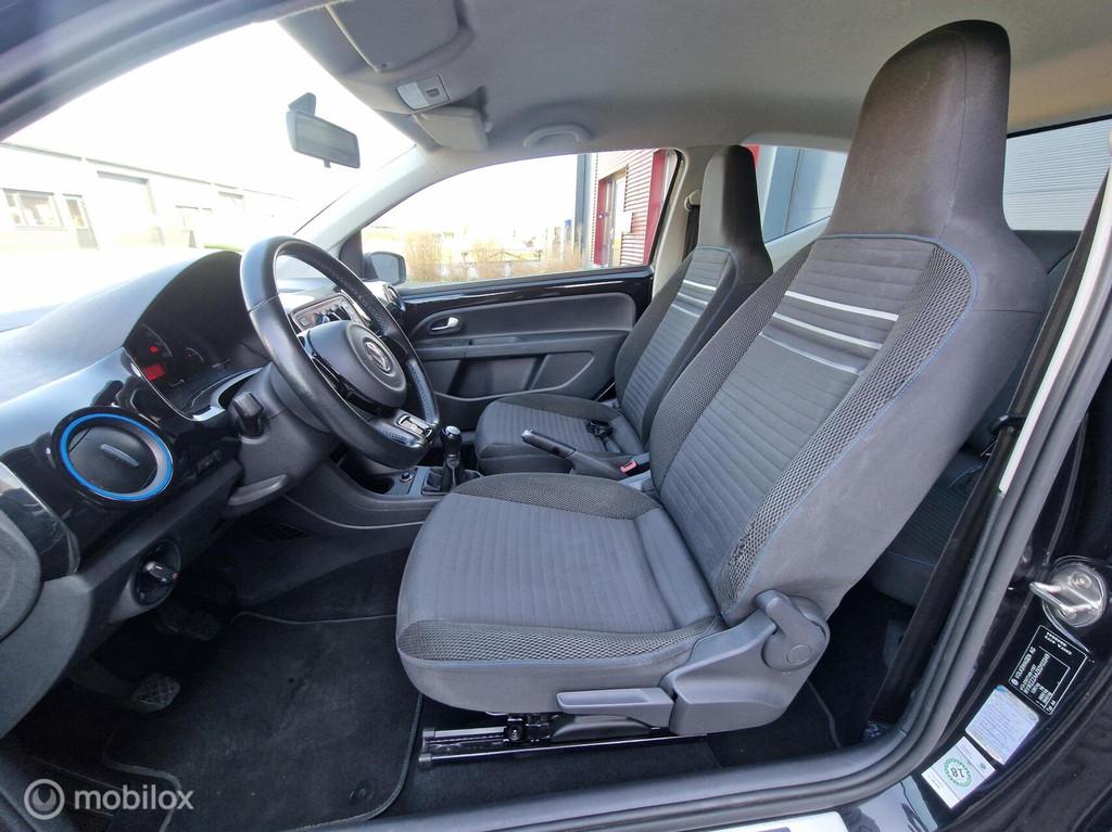 Volkswagen Up! | CUP edition | 15 inch fortaleza velgen, Auto's, Volkswagen, Voorwielaandrijving, Up!, 840 kg, Zwart