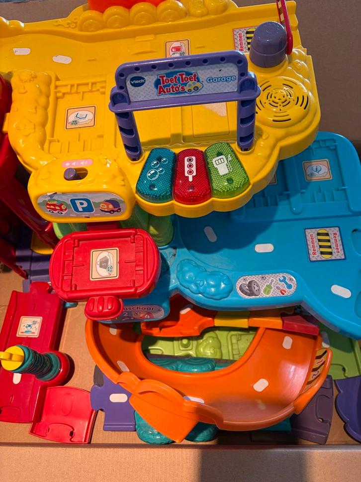 Vtech Toet Toet Auto's Garage - Speelplezier voor kleintjes, Kinderen en Baby's, Speelgoed | Overig, Gebruikt, Jongen of Meisje