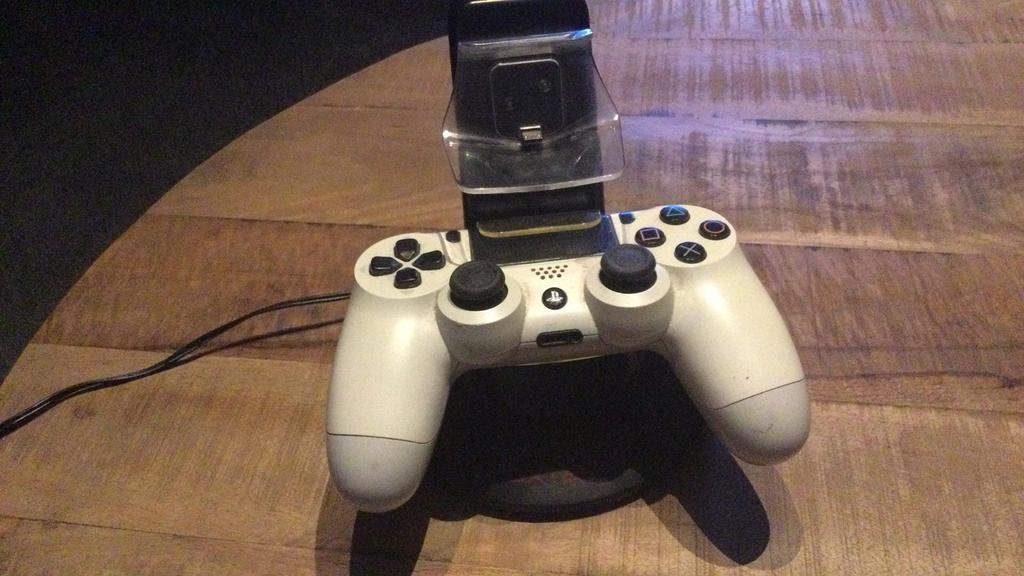 Trust GXT 243 PS4, Ophalen of Verzenden, Zo goed als nieuw